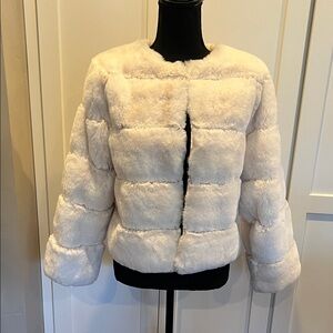 PAPAYA Papaya Cream Faux Fur Teddy Jacket Coat Size M